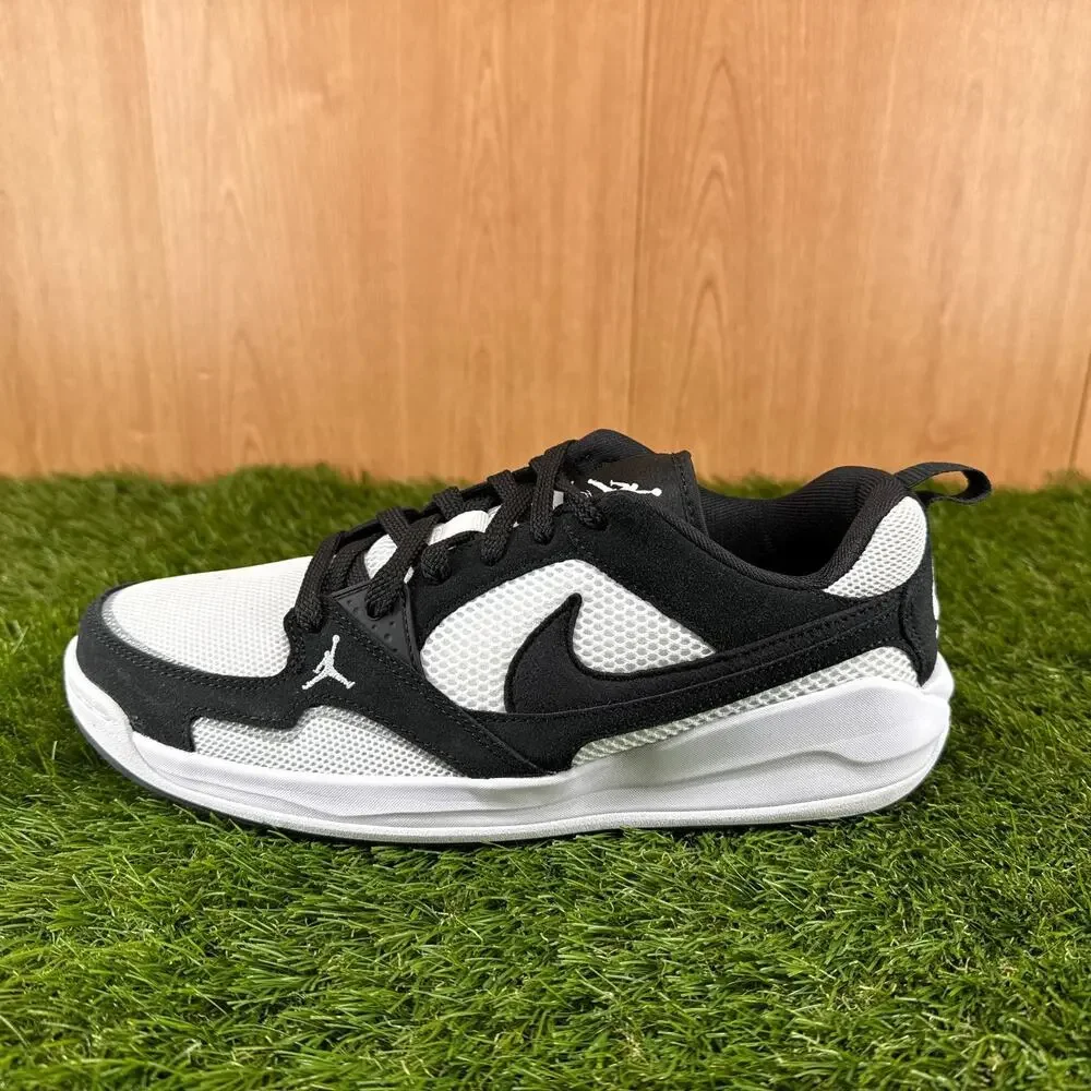 Jordan CMFT Era Black White Panda HJ6777-001 Men’s US 9 New Without Box